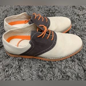 Perry Ellis Portfolio Saddle, size 10